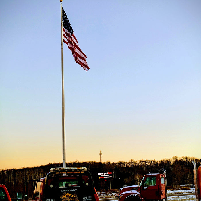 residential-flagpole-buying-guide-height-halyard-size