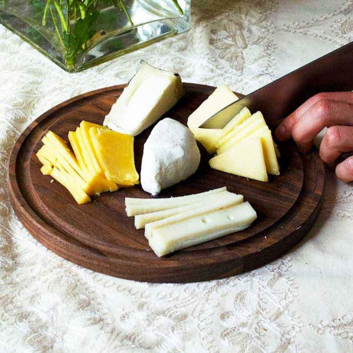 American-made cheddar, Gouda, goat cheese, cheese curds and cheese gifts