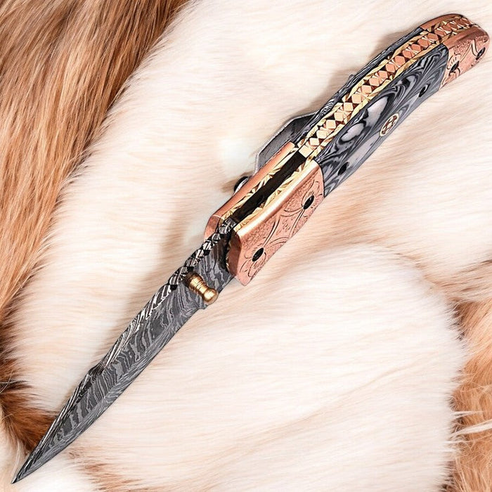 Custom Handmade Damascus Pocket Knife – Epoxy Resin Handle