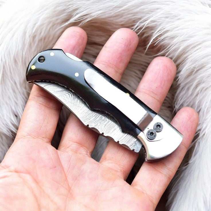 Handmade Damascus Pocket Clip Knife – Buffalo Horn Handle