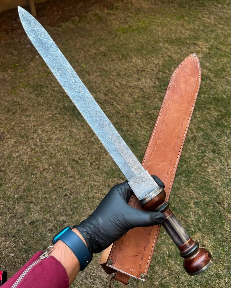 Gladiator sword with Damascus Blade