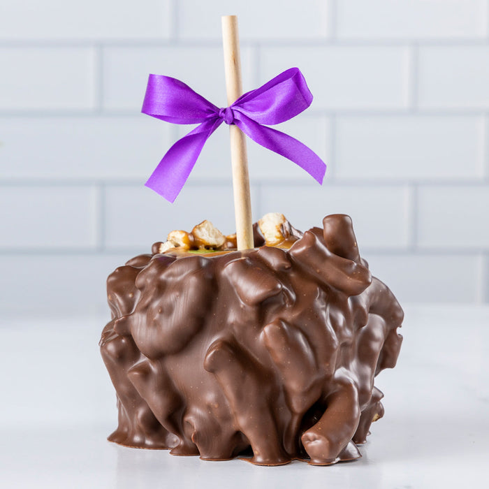 Chocolate Covered Pretzel – Gourmet Caramel Apple