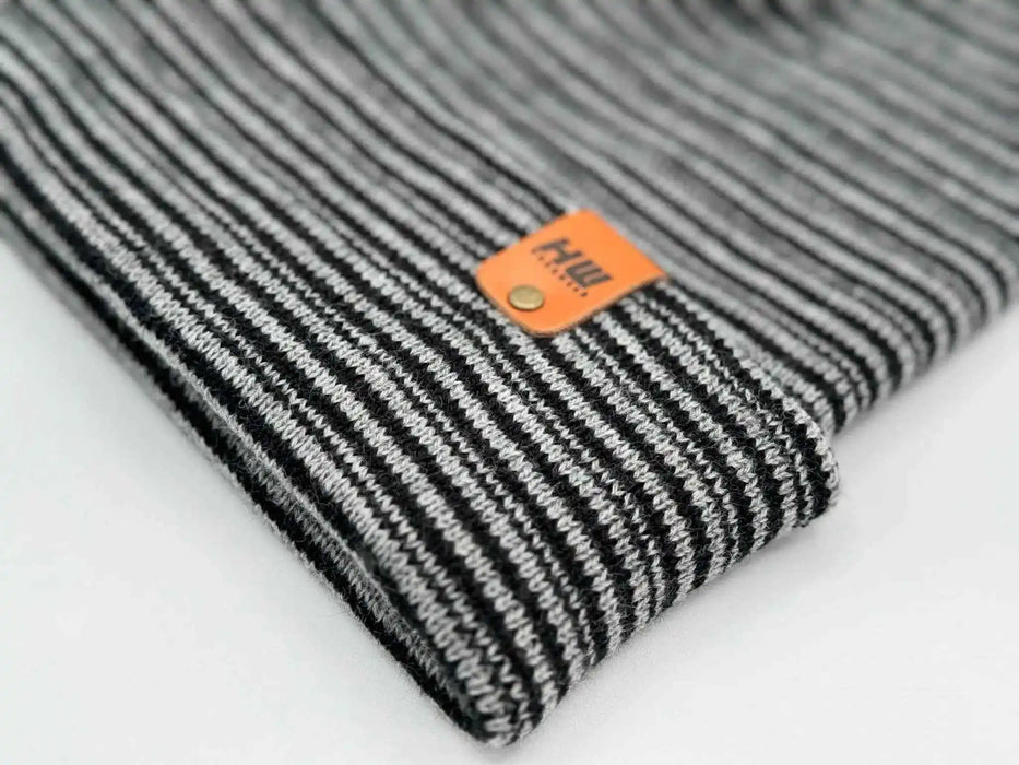 Classic Contrast Cuffed Beanie, Black and Gray