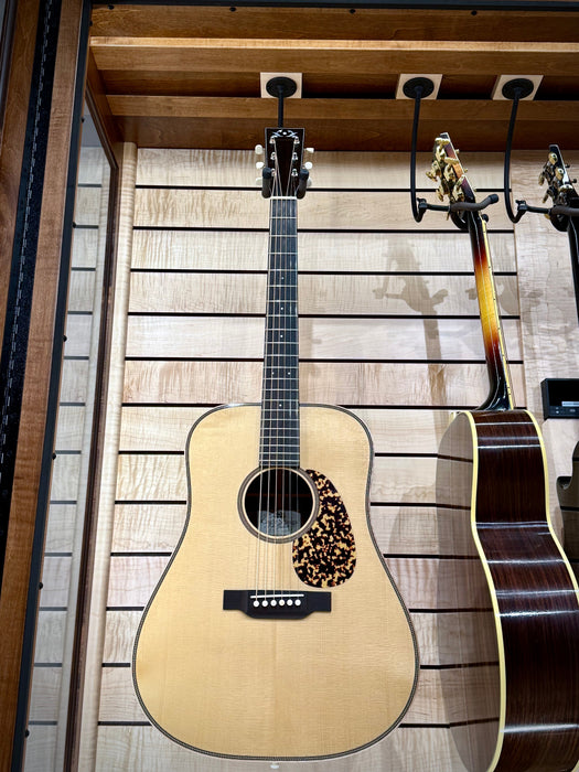 Climacab Grand Maple With Boston Stain And Natural Flame Maple Accents