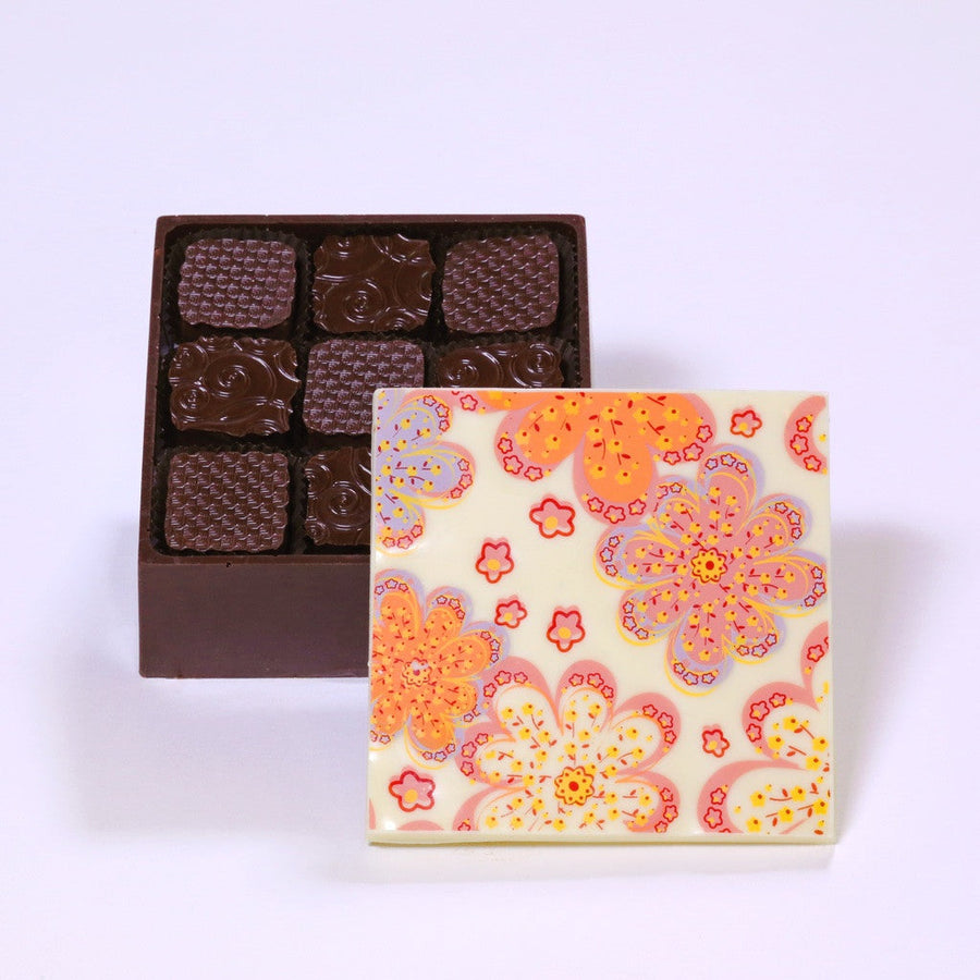 Edible chocolate box with floral chocolate lid and 18 fleur de sel caramels