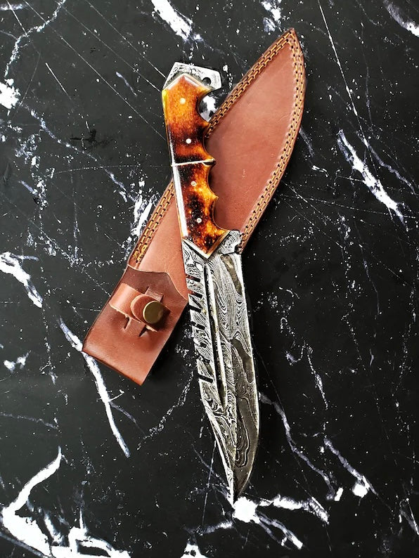 Titan Predator BX- Damascus Steel blade with serrated back/ Torched Bone Handle