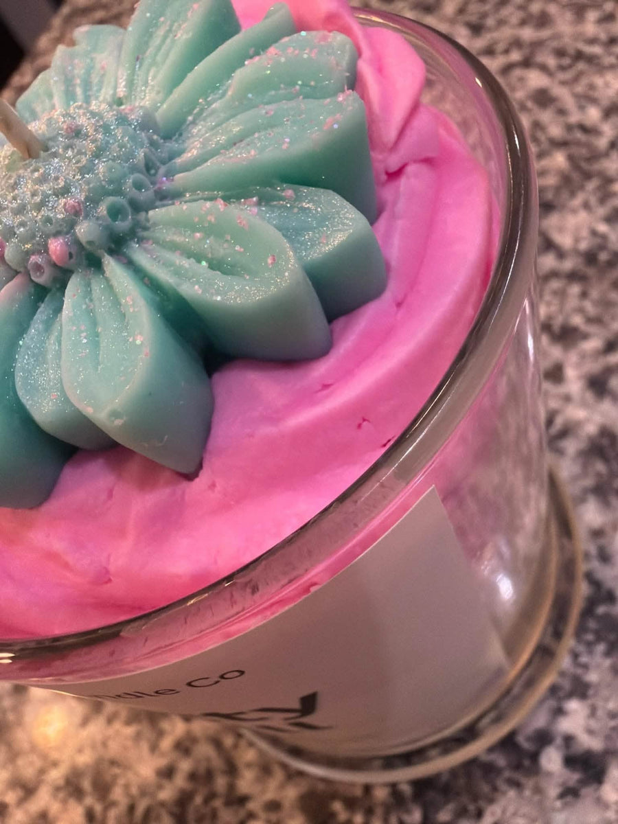 Pretty Chill – Pink Sugar Scented Candle (12.25oz)