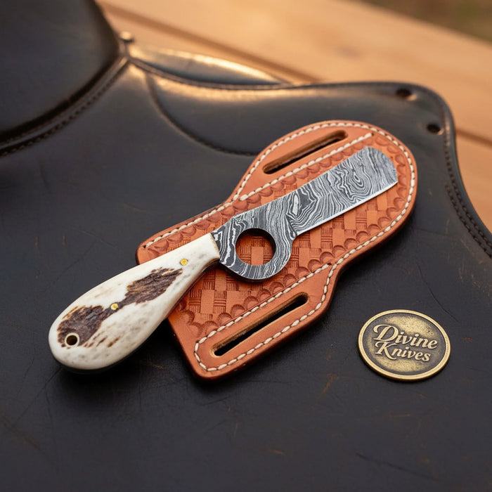 Antler Loop Bull Cutter with Integrated Finger Loop and Antler Handle