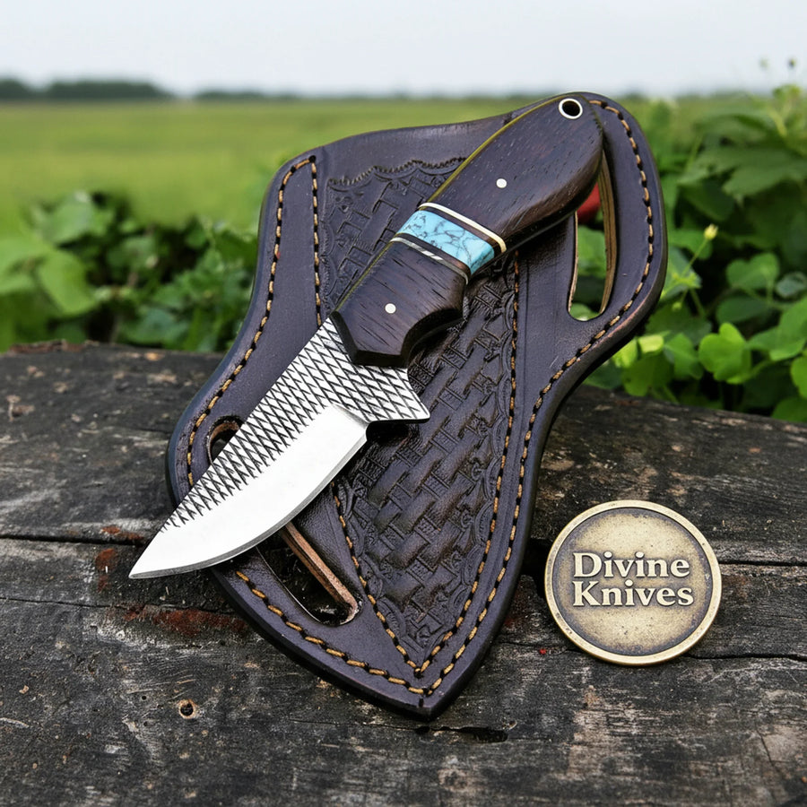 High-Polished Clip-Point Bowie Knife with Wood Handle & Lanyard – Handcrafted Outdoor Field Knife