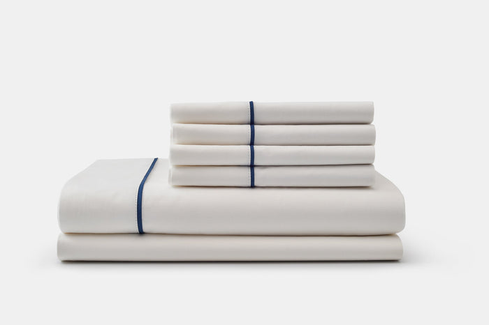 Cotton Percale Bed Sheet Set with Classic Piping Design