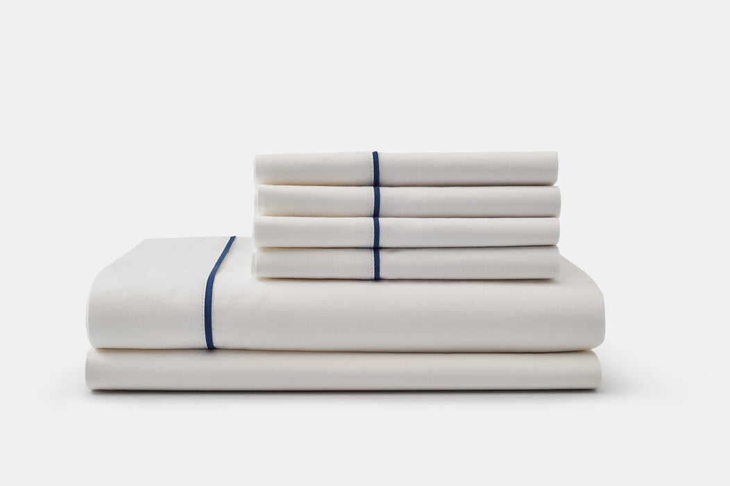 Cotton Percale Bed Sheet Set with Classic Piping Design