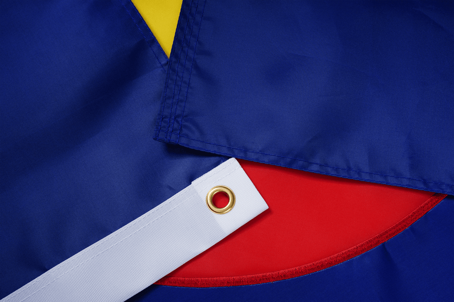 Colorado State Flag fabric, white heading, and brass-tone grommet