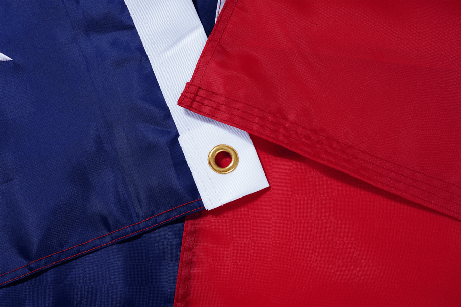 Georgia State Flag fabric, white heading, and brass-tone grommet
