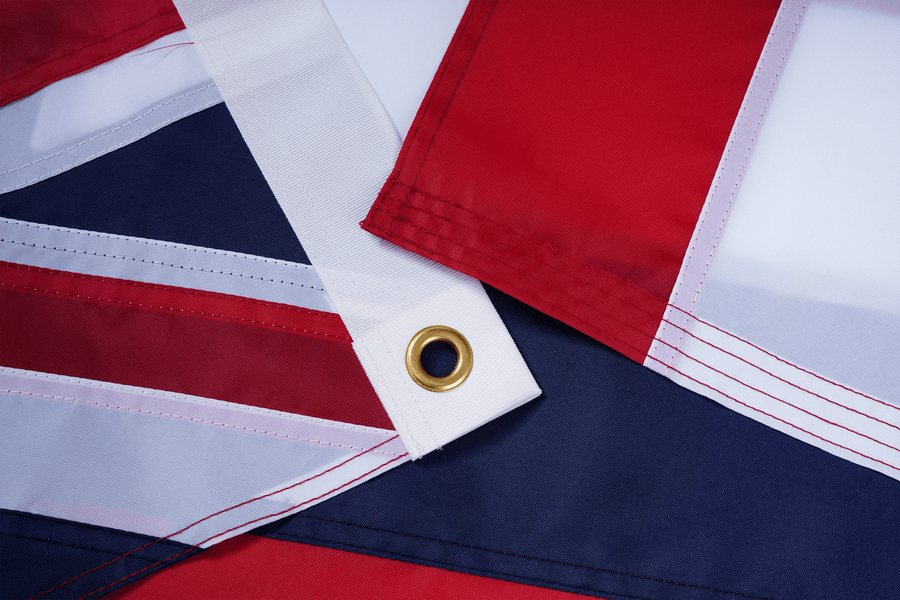 Hawaii State Flag fabric, white heading, and brass-tone grommet