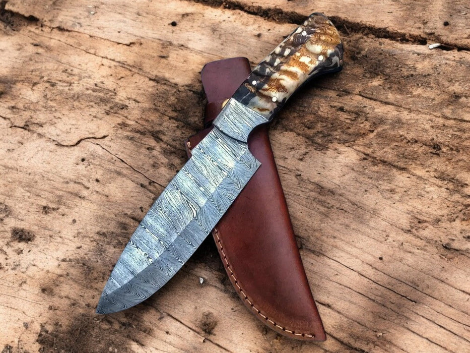 Custom Handmade Damascus Hunting Knife – Sheep Horn Handle