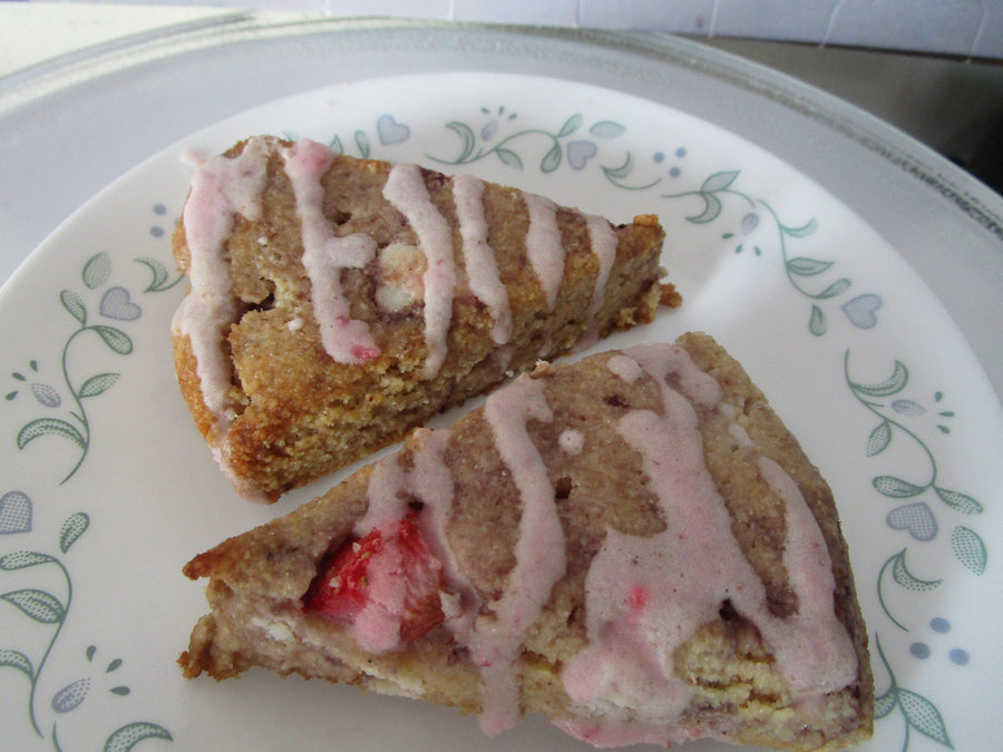 KETO, Scone, Sugar Free, Gluten Free, Dairy Free, Vegan, Egg Free, Strawberry, Pastry, Low Net Carbs, Erythritol Free, Diet, Brunch, Pastry