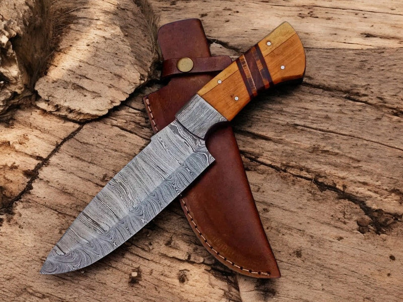 Custom Handmade Damascus Hunting Knife – 9.5" with Wood Handle