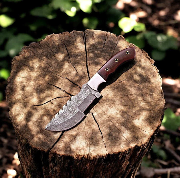 Handmade Damascus Hunting Knife with Rosewood Handle – 10"