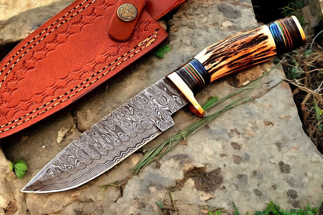 Handmade Damascus Hunting Knife – Antler & Wood Handle