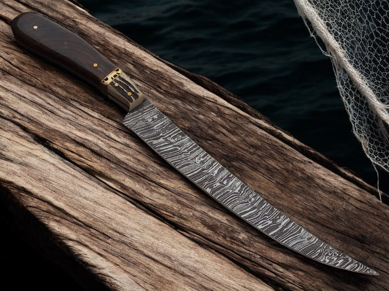 Premium Damascus Fillet Knife – Rosewood & Antler Handle