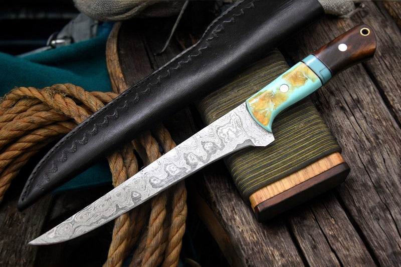 Handmade Damascus Fillet Knife – Rosewood & Resin Handle