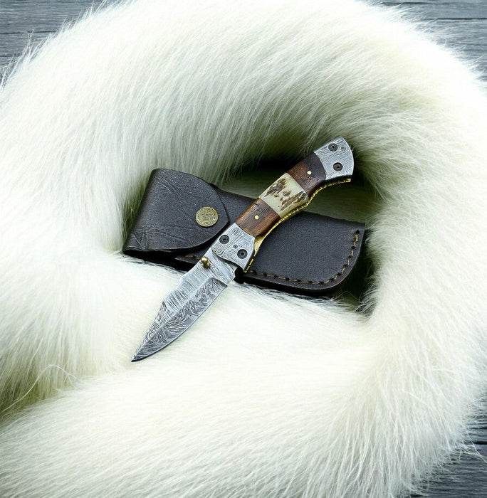 Handmade Damascus Pocket Knife – Rosewood & Antler Horn