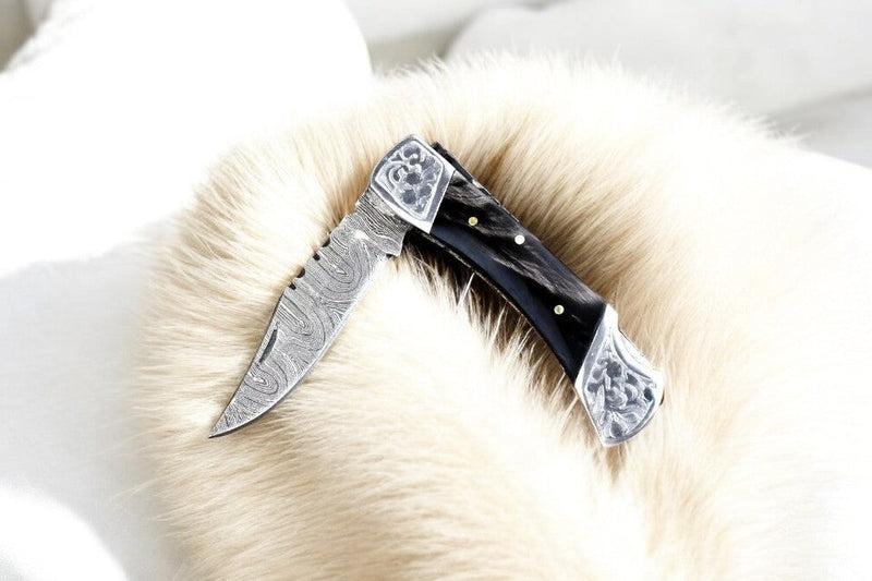 Custom Handmade Damascus Pocket Knife with Buffalo Horn Handle