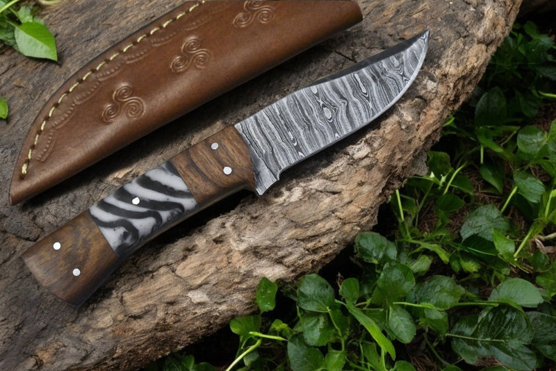 Handmade Damascus Steel Skinning Knife with Rosewood Handle