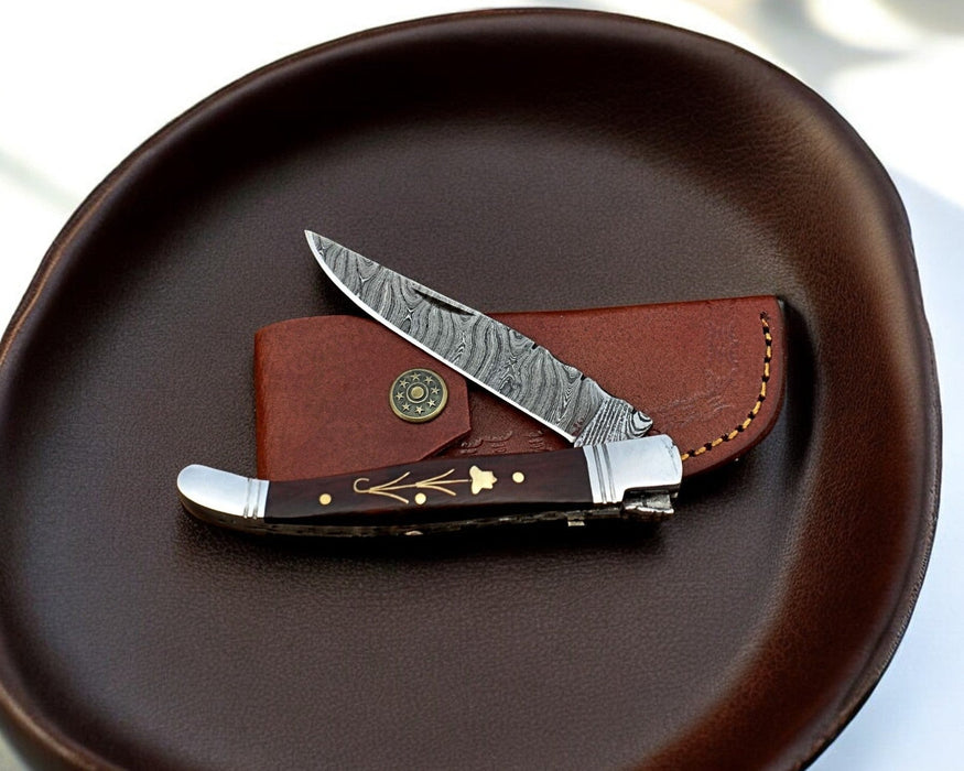Handmade Damascus Pocket Knife – 4" Blade, Rosewood