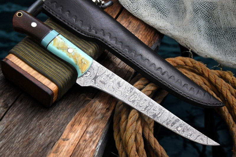Handmade Damascus Fillet Knife – Rosewood & Resin Handle
