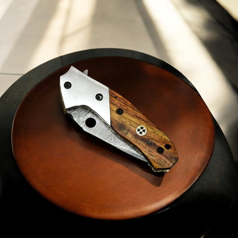 Exotic Wood Damascus Pocket Knife – Handmade & Sharp