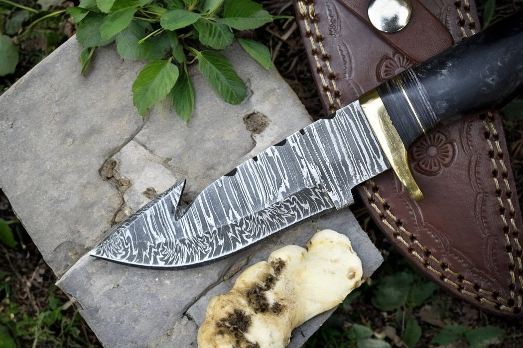 Custom Handmade Damascus Hunting Knife – 8" with Sheath