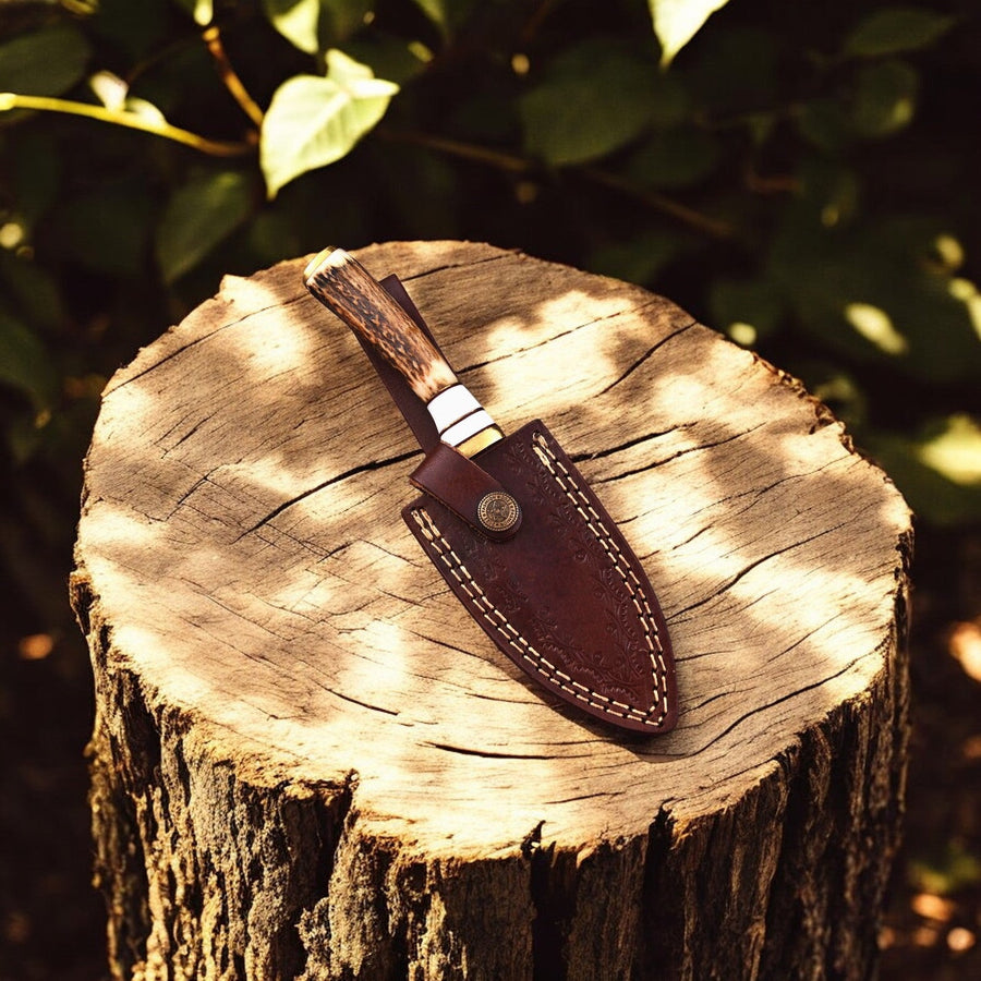 Custom Handmade Damascus Hunting Knife – 8" with Antler Handle