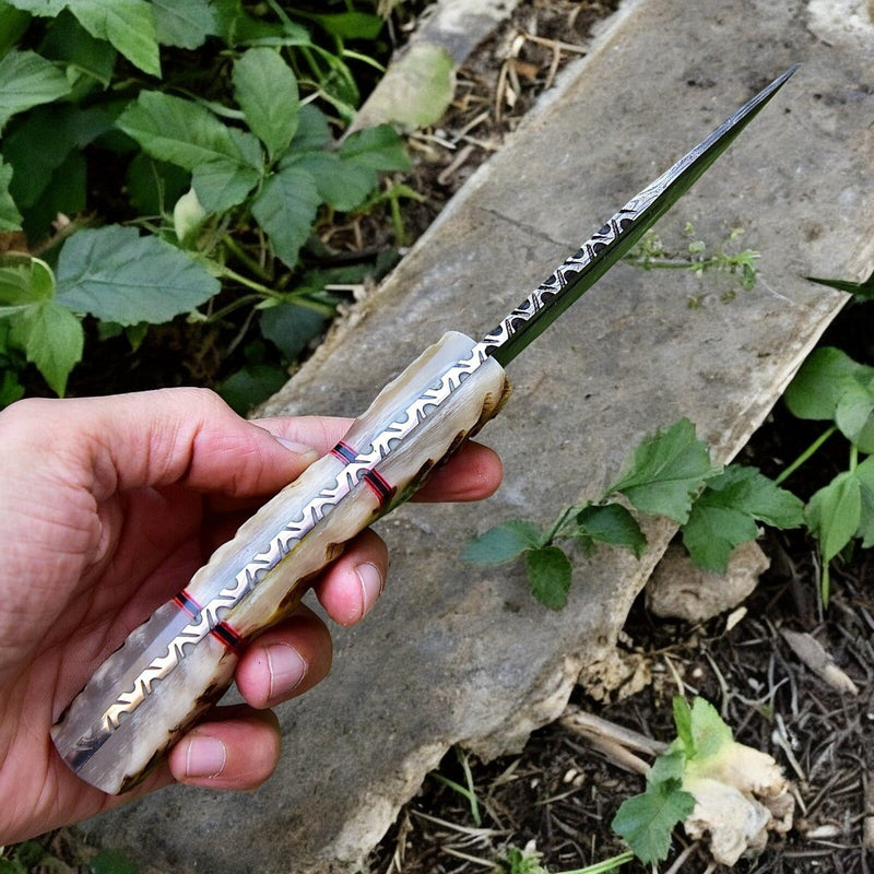 Handmade Damascus Hunting Knife with Sheep Horn Handle