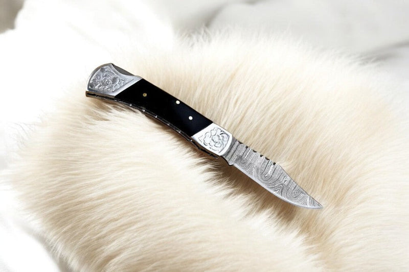 Custom Handmade Damascus Pocket Knife with Buffalo Horn Handle