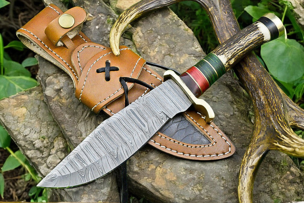 Handmade Damascus Hunting Knife – Antler & Wood Handle