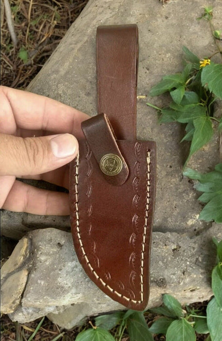 Custom Handmade Damascus Hunting Knife – Epoxy Resin Handle