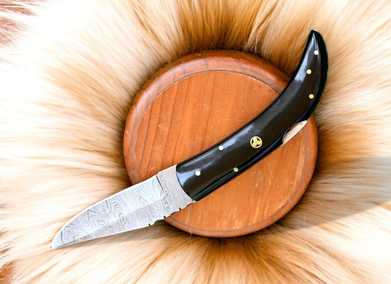 Handmade Damascus Steel Pocket Knife with Buffalo Horn