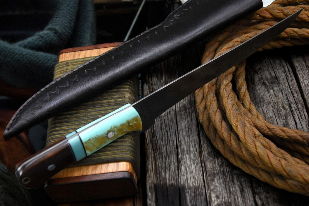 Handmade Damascus Fillet Knife – Rosewood & Resin Handle