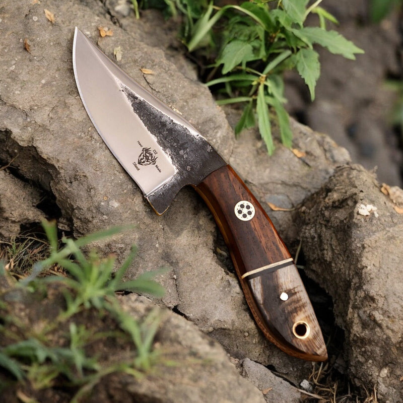 Handmade High-Carbon Steel Hunting Knife – 8" with Sheath
