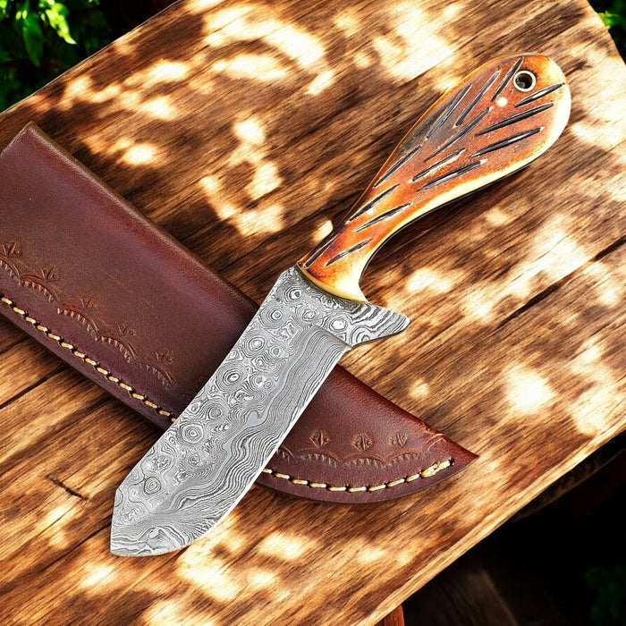 Custom Handmade Cowboy Knife – Damascus Steel & Sheep Horn