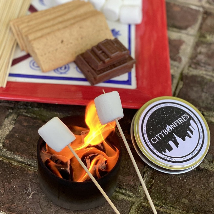 USA edition bonfire beside chocolate and graham crackers