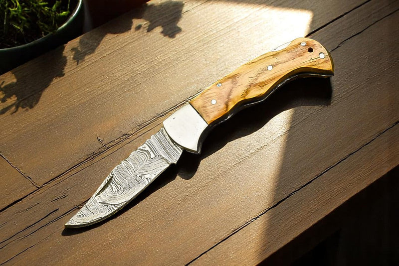 Handmade Damascus Pocket Knife with Walnut Wood Handle